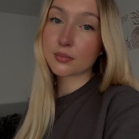 Melina (@ichbinsmelina) Twitter profile photo