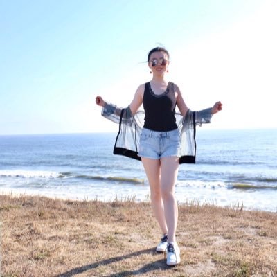 EllenXjr's profile picture. 