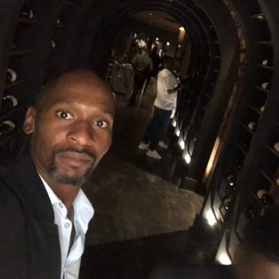 ReggieMalete's profile picture. Love peace and happiness 😎