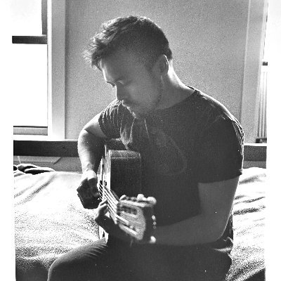 akiishiguro's profile picture. 