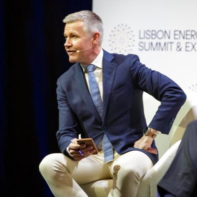 Robert Nisbet Profile
