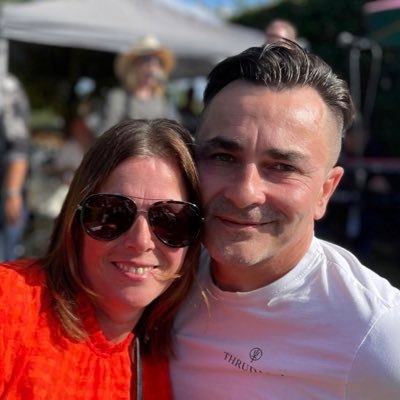 suzd1810's profile picture. 