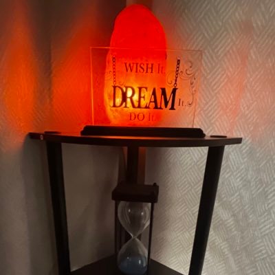 retrofreqency's profile picture. EXPERIENCE THE FREQUENCY where vintage classics meet a futuristic cyberpunk flair, this playlist generates enchanting melodies. 🎹💻 📻 SPOTIFY & YOUTUBE