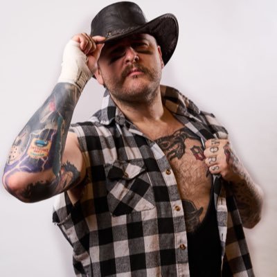 Pro Wrestler// Hellbilly// Lucia He 🖤// BDK, GFK, Devil’s Rejects// Guest coach at @NoMercyWrestle Bookings: DM or BookWesker@outlook.com // Dog Will Hunt