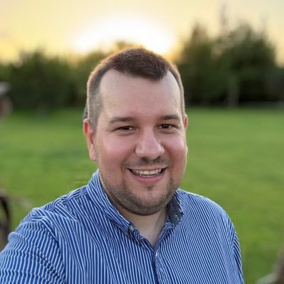Dad. 🧍🏻♀️
Husband 👩🏻❤️👨🏻
Laravel Programmer 💻
Aviation enthusiast. ✈️
Airsoft player. 🔫