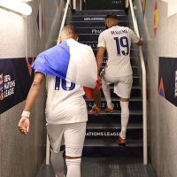 . (@ssazy7_) 's Twitter Profile