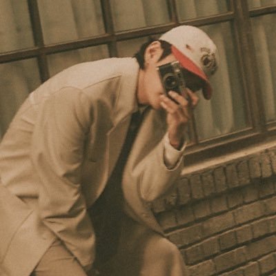 btstudy_'s profile picture. life goes on.