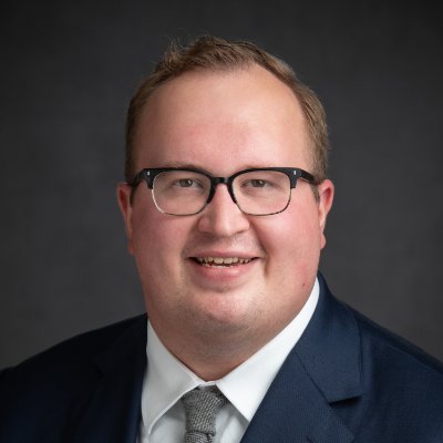 Assistant Professor of English and Director of Upper Division Writing @NDSU 🦬 Chair @4CLabor PhD @IllinoisCWS Educator. Researcher. Organizer. Yooper.