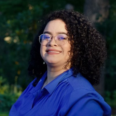 She/Her
Brazilian
B.A. in Journalism @ufpeoficial
M.A. in Communication and Media Studies @uoregon
Doctoral Student in Communication and Media Studies @uoregon