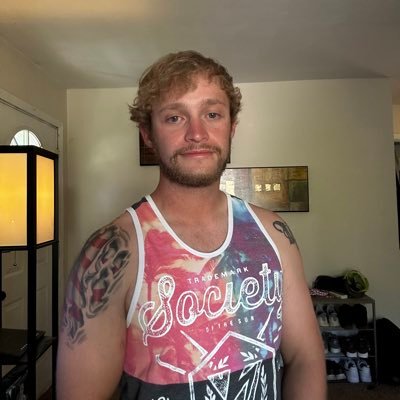 TJ_Ricklefs's profile picture. 🇺🇸 Masonry Union blue collar.