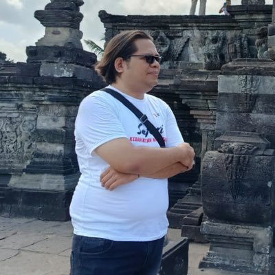Advokat/Lawyer - Attorney at Law • Suka Sejarah • Pecinta Kuliner Nusantara