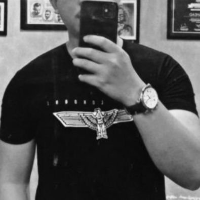 Just Curious🤨
HMU
Straight Forward and open minded🫦
