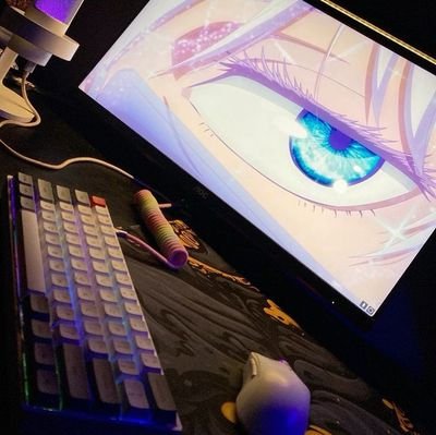 Flexform_9's profile picture. 🖤💜