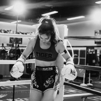 I love boxing. The meaning of life is to fight. There's no waiting for tomorrow, only fighting with both hands.