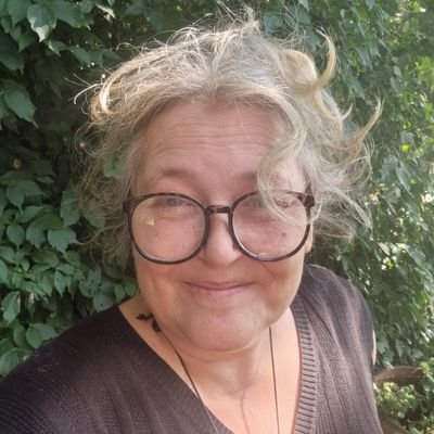 Free business opportunity, cbda,cbga,glutathione. i do Art+Health. Artist, Reiki master teacher,integrated energy master instructor,experiential healing therapy
