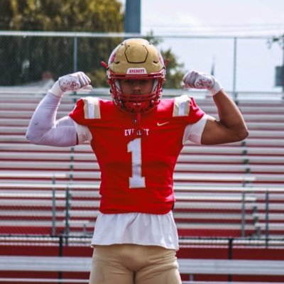 Everett High, MA • 6’0 • 186 Pounds • ATH • c/o 26