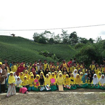 sditdaarelkutub's profile picture. Official X account of Sdit Daar El Kutub
Religius dan Berkarakter