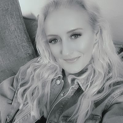 Maxine Booth Profile