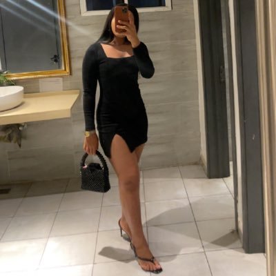 IiMegabeauty's profile picture. An optimist An inspiring diplomat Mua💯 Lover 📸📸 Your favourite antidote,God first,Taurus♉️🥰📌