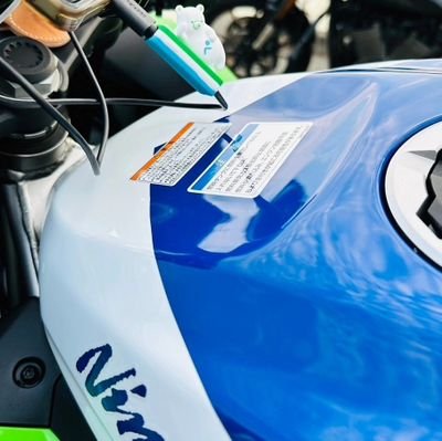 torotabinya's profile picture. 20代には全く興味が無かったのに突然バイク乗りになった人
ツーリングも好き、サーキットも走れるようになりたい人

愛車
→2019.9.10  YZF-R3納車🏍
→2020.11.7   大型二輪取得
→2021.2.4　S1000R納車🏍
→2024.7.7　zx400rr納車🏍️

#バイク乗りと繋がりたい