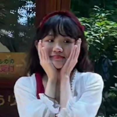 steamedfishie_'s profile picture. your average unhinged girl ｜always complaining ™