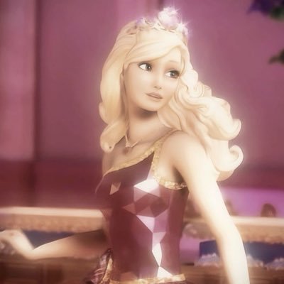 cloekhaell's profile picture. menamatkan studytwt otw #collagetwit