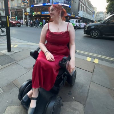 18+ I'm not a babysitter ♡ She/Her 🏳️🌈 ♡ award winning disability activist & your worst nightmare ♡ @sootspritesTV ♡ Business email: jeffieplays@outlook.com