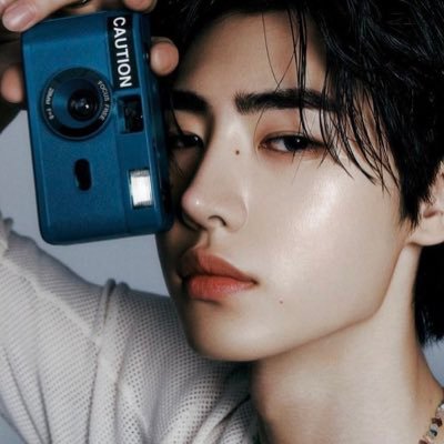 𓈒 ࣪ ࣭ 𝒶ll the 𝓁ove for 02z ❋ ࣪ ࣭ ⬞ fan account