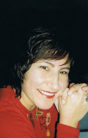 ElisaHeutmaker8's profile picture. I can help you live a phenomenal life with tools for transformation. Conciousness, environmental awareness, organic food, health and stress management.