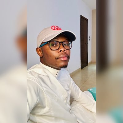 milcko_Ndaw's profile picture. Fi Amani Allah 🤲🏽❤️ #Music 🎧 #NBA 🏀 #Kebetu