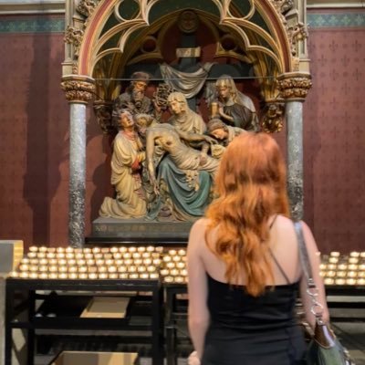 ebrarrrooo's profile picture. 