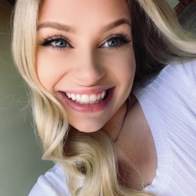 GINneeinAbottle's profile picture. 🇮🇪🇸🇰🇵🇱 Qdoba is better than Chipotle