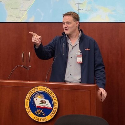 Manager of the Southern California Seismic Network
Research Professor studying: Earthquakes, EEW, Moonquakes, Plate Tectonics, etc. Antes estuve en Mexico UNAM.
