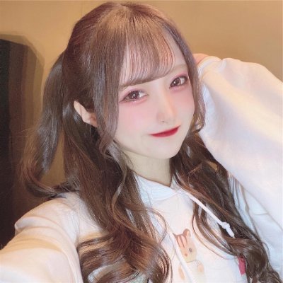 umika1052186's profile picture. ちょっと好きお兄さんにハートつけてます♡　エチな画像交換募集中❤　まずは今すぐメッセして　https://t.co/6pw5RPmBzH