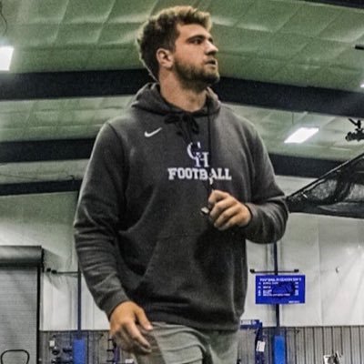 Sports Performance Coach @ Dora High School🏈🏋️ Don’t have to be certified to be qualified. 24 years old💪🏼