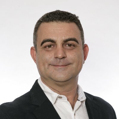 Cybersecurity manager, PMP, PMO manager, collaborative R&D, software engineer, large IT projects and passion for stakeholder engagement.
