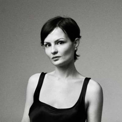 ceyda_atay's profile picture. “kendi savaşını başlat. mermisiz silahını doğrult onlara. beyni hedef al. kalbi yaşat. gürültüyü sustur müziği aç ışıkları kapat ve uyuyan resmi uyandır”