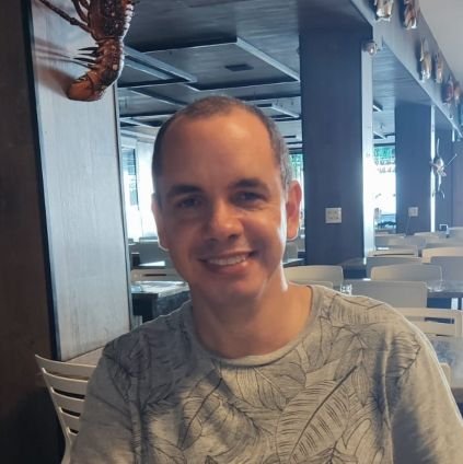 Programador Full-Steak...
HTML, CSS, Javascript, Node, React e Java.
Ate que o sol brilhe acenda uma vela na escuridão...