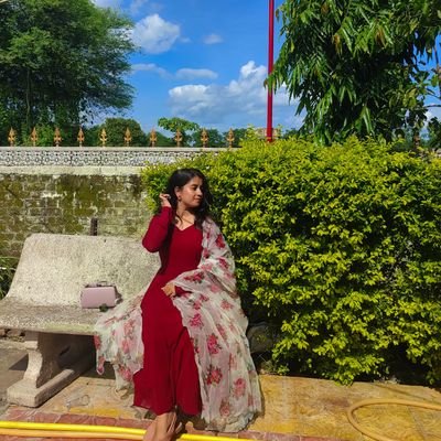 SanjnaThakare's profile picture. I sing often🎶
rt's appreciated❤😊