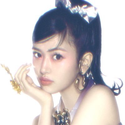 if yujin has millions of fans i am one of them. if yujin has 10 fans i am one of them. if yujin has only 1 fan, that is me