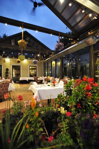 CabrioStructure's profile picture. Retractable roof and expanding walls for restaurant and other outdoor patios. Outthinking the Outdoors since 2009.