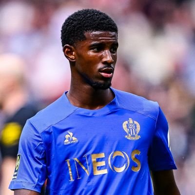 Ici, j'évoque le football, n'hésite pas à follow car je fb assez rapidement.