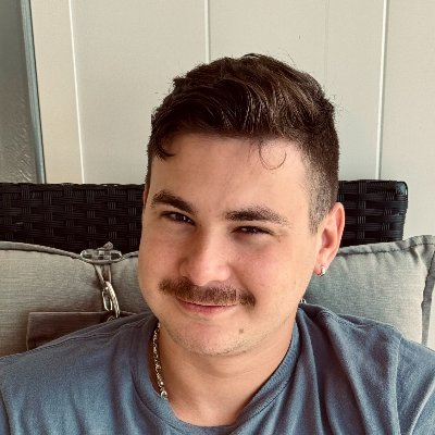 segfaultmedaddy's profile picture. I make your mom love my Go