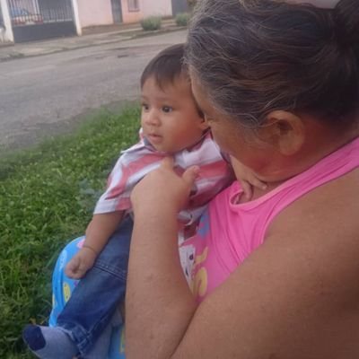 MariaVelaz60's profile picture. -Docente de la patria de bolívar 
-Defensora del feminismo bolivariano
-Chavista hasta los tuétano