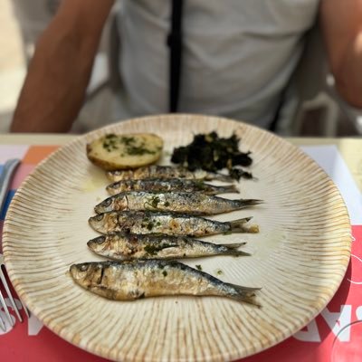 carmenriostu's profile picture. inquieta 💫