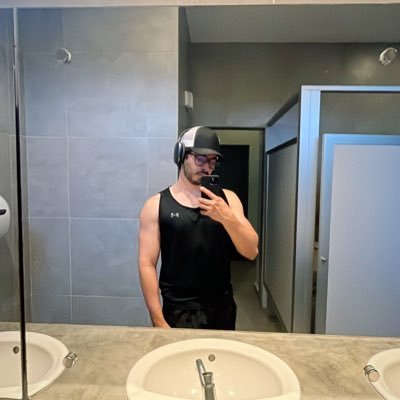 zyoruk_'s profile picture. Just another one who doesn't know what he's doing.