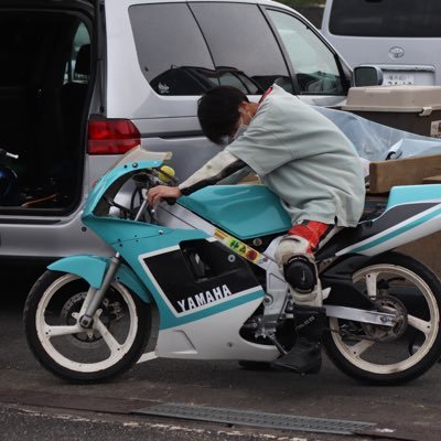 茨城県 zc33s 180sx.ヴィヴィオ.FZR400R tzr50、NS1.rvf400.nsr50.ncr80.ncr80 nsr250rカブ 乗ってます。