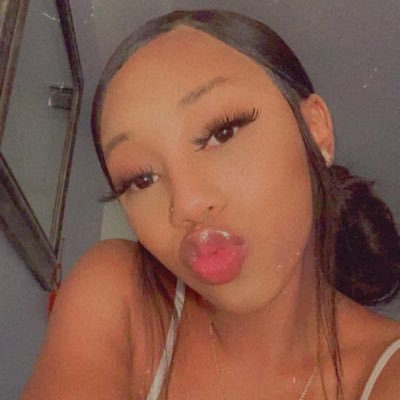 eriiiBro's profile picture. 