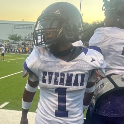 Lyrik_Freeman7's profile picture. Everman High School | Class of 2028 | WR/DB | 5’8 150 | Romans 8:31 NLT | NCAA ID# 2410421978