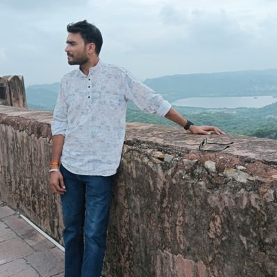 sainisrk009's profile picture. शाहरूख का भक्त
 सरकारी मास्टर